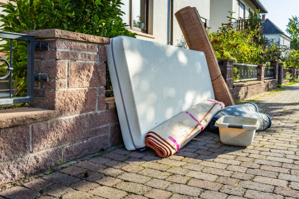 Best Carpet Removal and Disposal  in Pinconning, MI